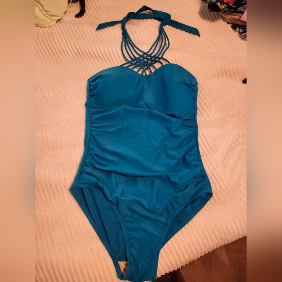 Swimsuit one peice Merona - Picture 1 of 3